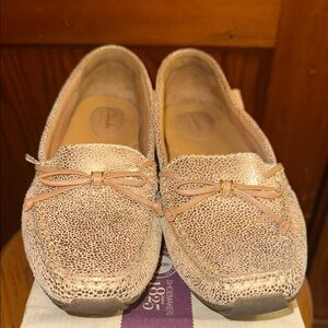 Clarks Dunbar Groove Loafers – Gold Metallic Cracked Leather - 10M - Worn Once